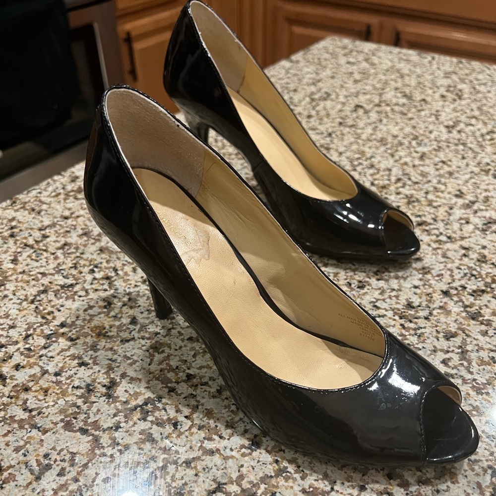 Liz Claiborne Black Patent Peep-Toe Heels
